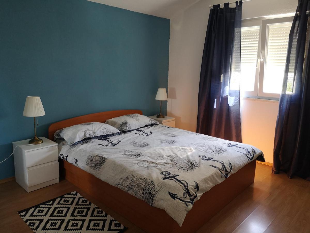 Apartmani Ljuba Rogoznica  Zewnętrze zdjęcie